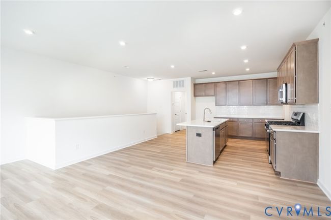 3817 Maze Runner Dr, Condo with 1 bedrooms, 2 bathrooms and null parking in Midlothian VA | Image 7