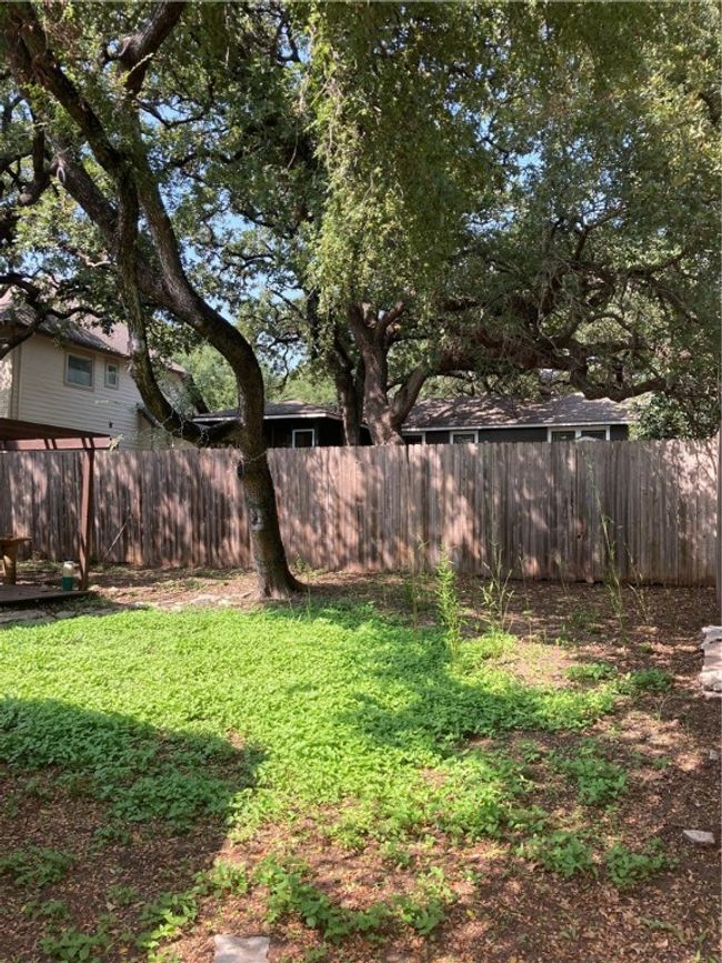 2400 W 7 Th St, House other with 4 bedrooms, 2 bathrooms and 4 parking in Austin TX | Image 32