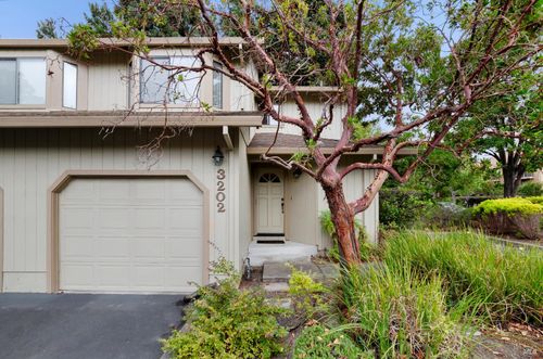 3202 Villa Ln, Napa, CA, 94558-3017 | Card Image