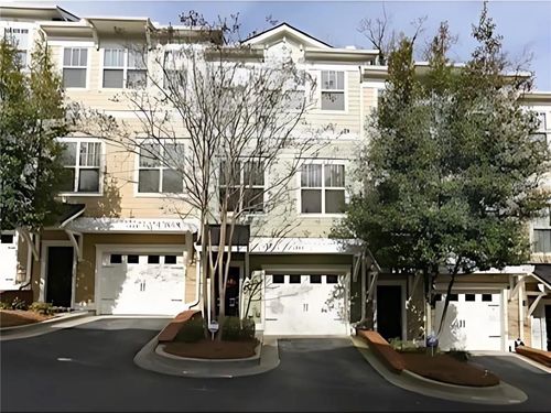 14-1947 Sterling Oaks Cir Ne, Brookhaven, GA, 30319-4129 | Card Image