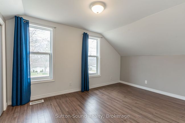 2348 5th Ave W, House other with 3 bedrooms, 2 bathrooms and 4 parking in Owen Sound ON | Image 12