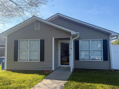 1613 Stuart Square Cir, Myrtle Beach, SC, 29577-4304 | Card Image