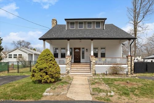 21 Center St, Budd Lake, NJ, 07828-2406 | Card Image