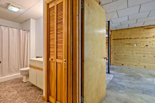 2403 Hidden Valley Rd, Home with 3 bedrooms, 3 bathrooms and 2 parking in Hiawassee GA | Image 59