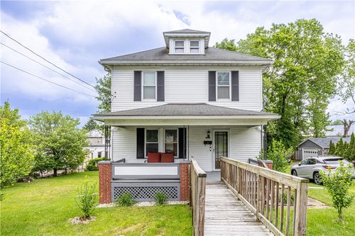 23 Coolidge St, Uniontown, PA, 15401-2301 | Card Image