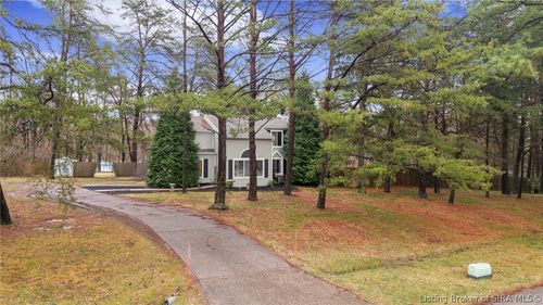 1135 Pinewood Dr, Lanesville, IN, 47136-9418 | Card Image