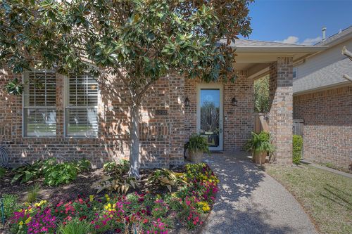 5308 Collinwood Ave, Fort Worth, TX, 76107-3634 | Card Image