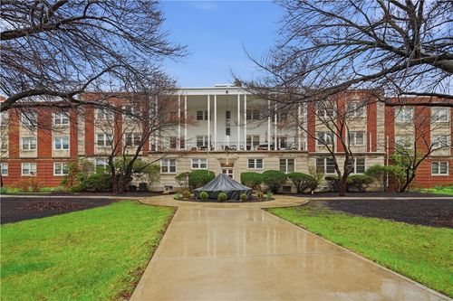 apt-ph2-825 Morewood Ave, Pittsburgh, PA, 15213-2923 | Card Image