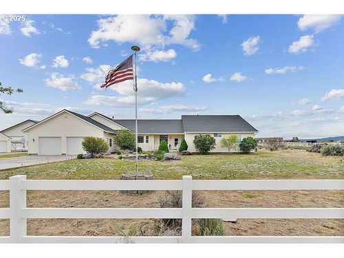 77552 Mahogany St, Silver Lake, OR, 97638-9452 | Card Image