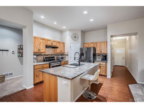 1884 Covered Bridge Pkwy, Windsor, CO, 80550-3674 | Card Image