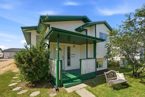 5260 Lansdowne Ave, Blackfalds, AB, T0M1J0 | Card Image