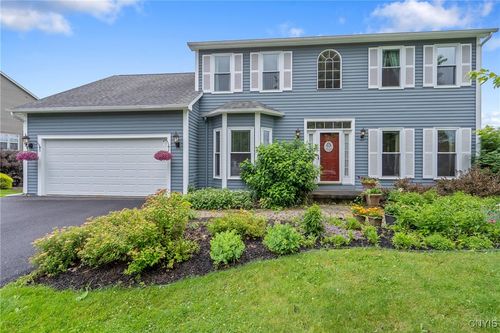 8879 Kilkenny Dr, Lysander, NY, 13027-9066 | Card Image