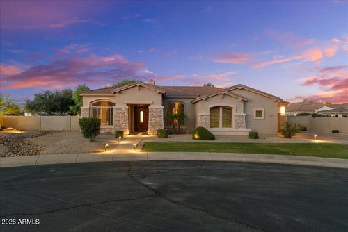 6427 S Magic Ct, Gilbert, AZ, 85298-4895 | Card Image