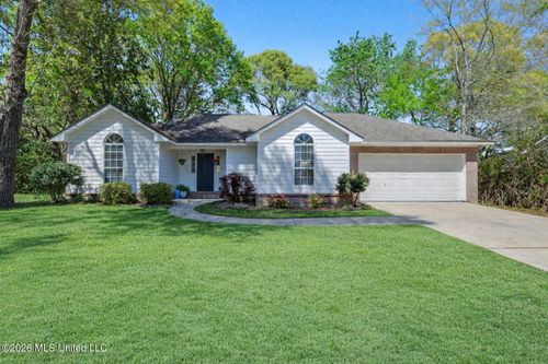 8826 Kipapa Way, Diamondhead, MS, 39525-4205 | Card Image