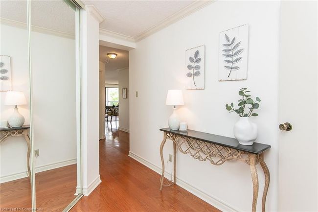 508 - 22 Marilyn Dr, House attached with 3 bedrooms, 2 bathrooms and 1 parking in Guelph ON | Image 6