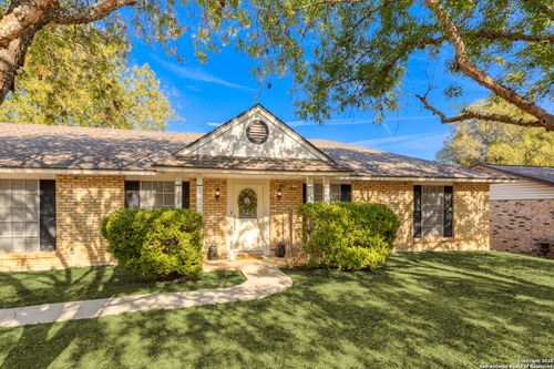 112 Suncliff Dr, Universal City, TX, 78148-3532 | Card Image