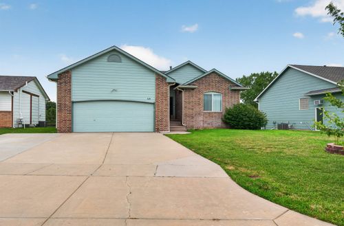 620 S Stoneridge St, Valley Center, KS, 67147-4722 | Card Image