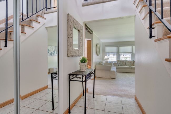 Foyer | Image 4