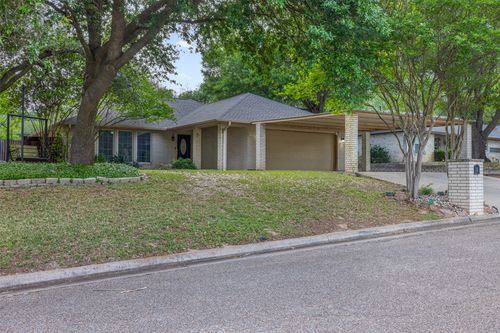 705 Palmer Street, Rockdale, TX, 76567 | Card Image