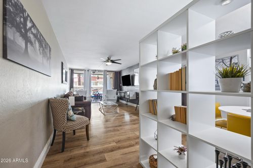 b139-7625 E Camelback Rd, Scottsdale, AZ, 85251-2105 | Card Image