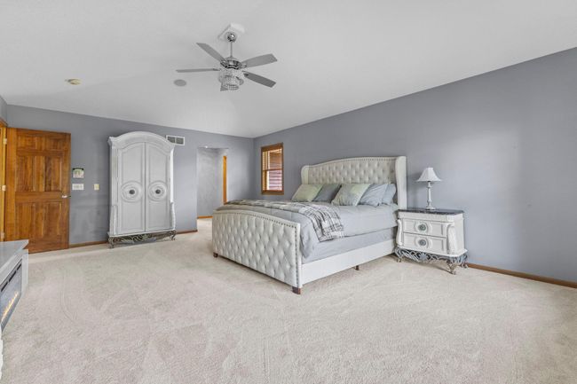 Primary bedroom/suite | Image 28
