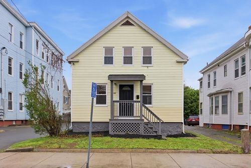 48 Vine St, Lynn, MA, 01905-2953 | Card Image