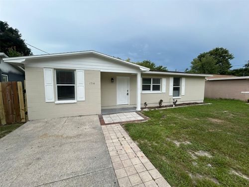 1514 Crest Ave, LEESBURG, FL, 34748-6666 | Card Image