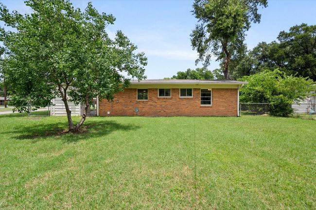 2040 Bowie Dr, House other with 3 bedrooms, 2 bathrooms and null parking in Corsicana TX | Image 21