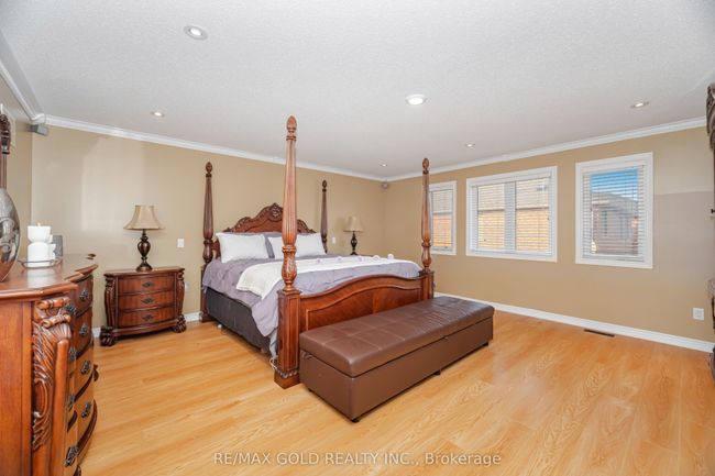 5 Summershade St, House other with 7 bedrooms, 5 bathrooms and 4 parking in Brampton ON | Image 10