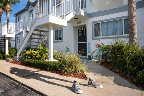 v49-217 Ocean Park Ln, Cape Canaveral, FL, 32920-5060 | Card Image