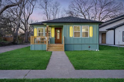 2807 Silkwood St, Dallas, TX, 75215-5324 | Card Image