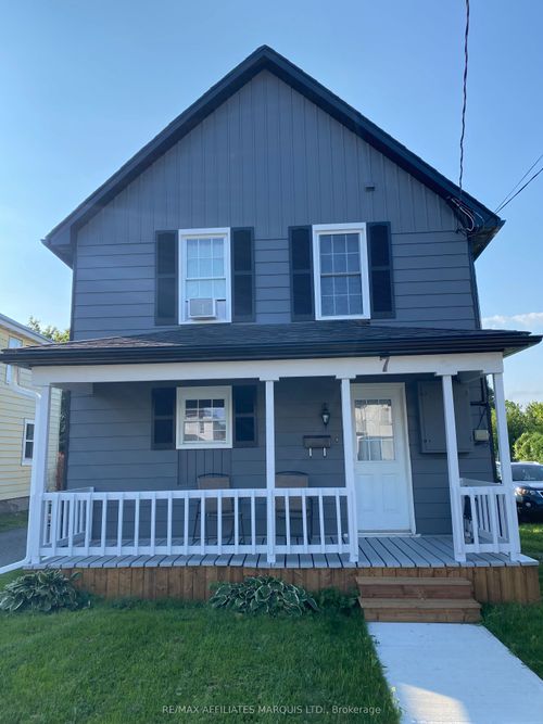 7 Park St, Cornwall, ON, K6H1K1 | Card Image