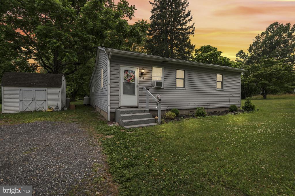 Residential in ELKTON 3