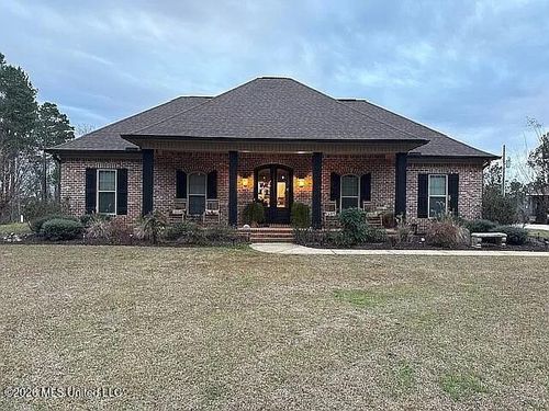 106 County Road 3600, Enterprise, MS, 39330-8117 | Card Image