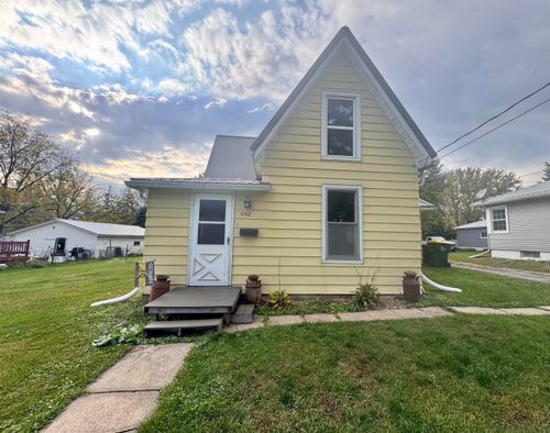 602 2nd St Nw, Waukon, IA, 52172-1026 | Card Image