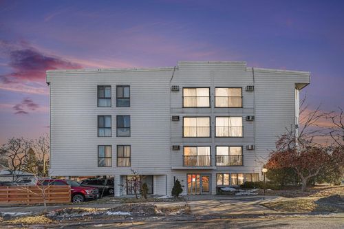 apt-204-925 30th Ave S, Minneapolis, MN, 55406-1156 | Card Image