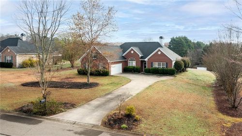 6430 Crystal Ln, Cumming, GA, 30040-9535 | Card Image
