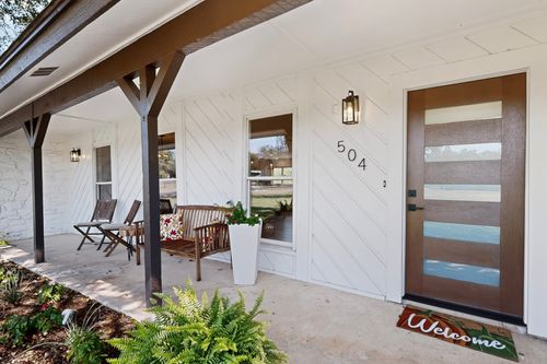 504 Buckaroo Trl, Buda, TX, 78610-9348 | Card Image