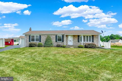 3230 Lewisberry Rd, YORK, PA, 17404-9647 | Card Image