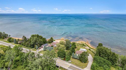 4145 S Lakeshore Road, Harbor Beach, MI, 48441 | Card Image