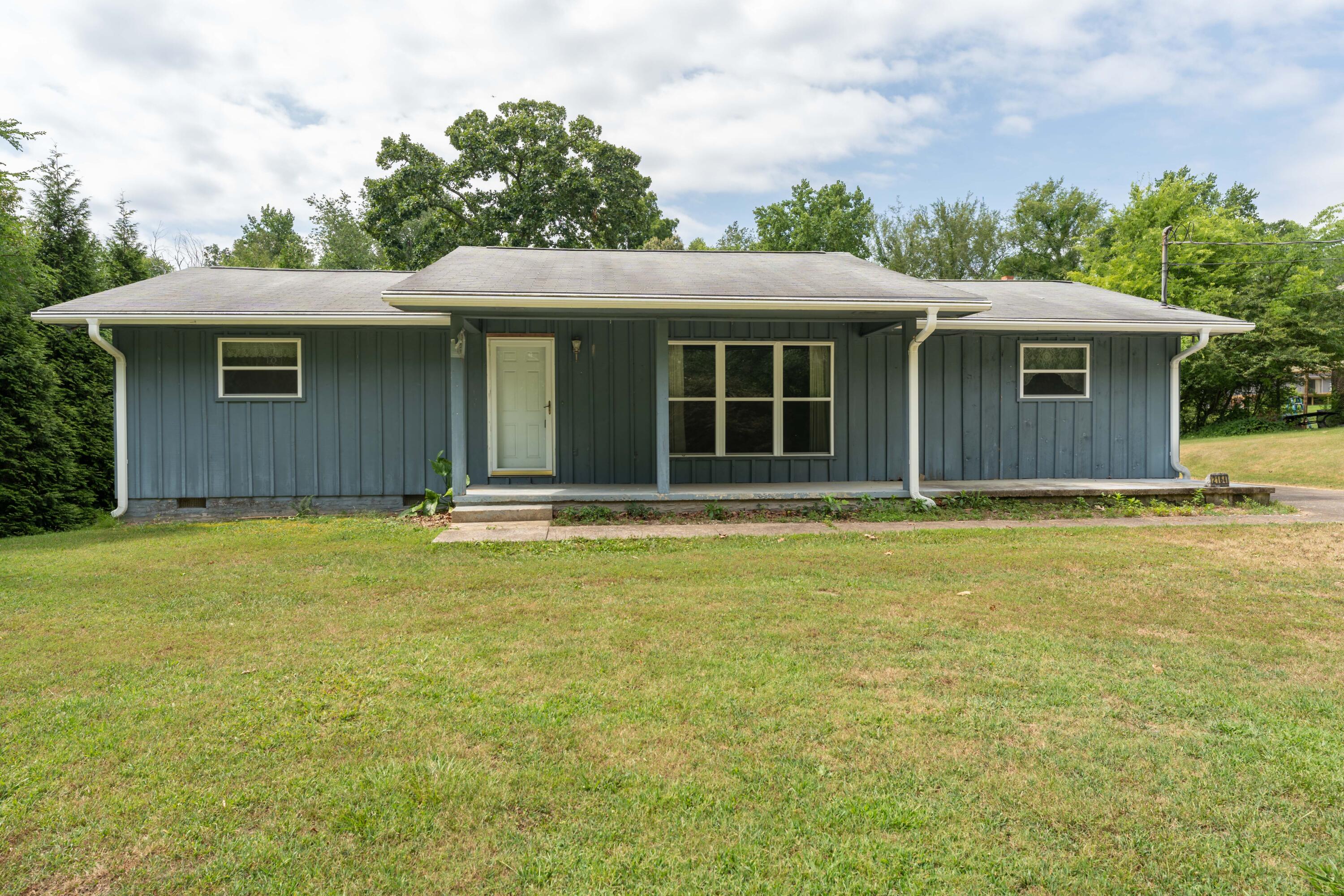 Berry Ln, Soddy Daisy, TN 37379