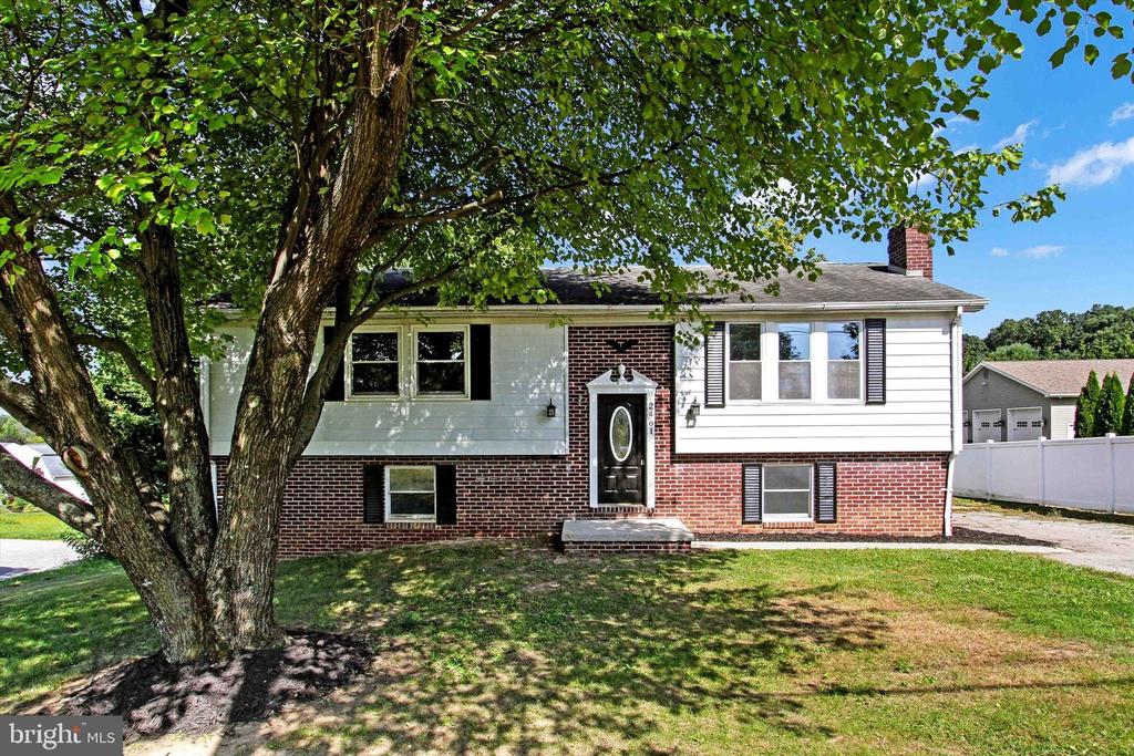Grandview Rd, Hanover, PA 17331
