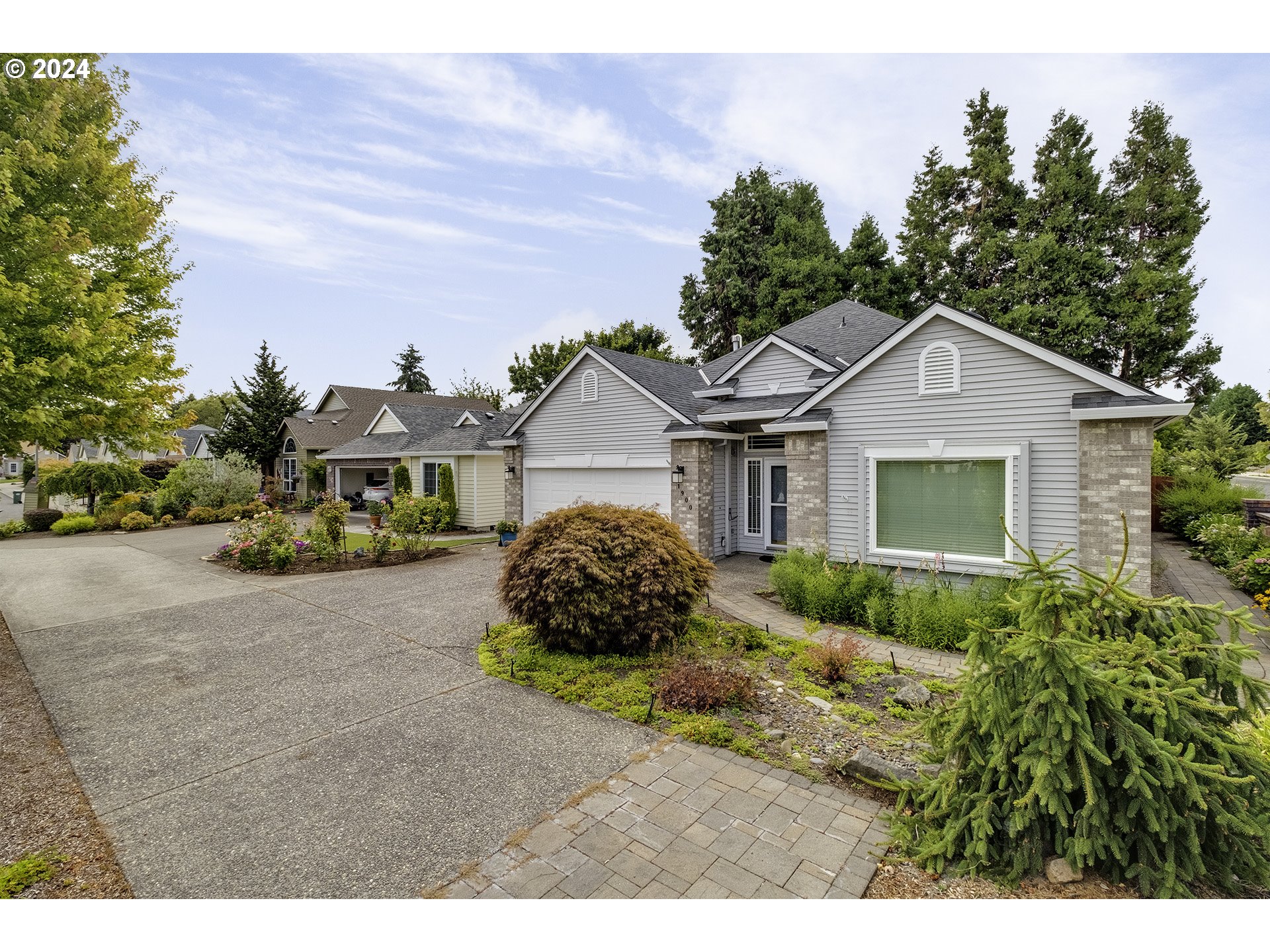 Harewood Pl, Hillsboro, OR 97124