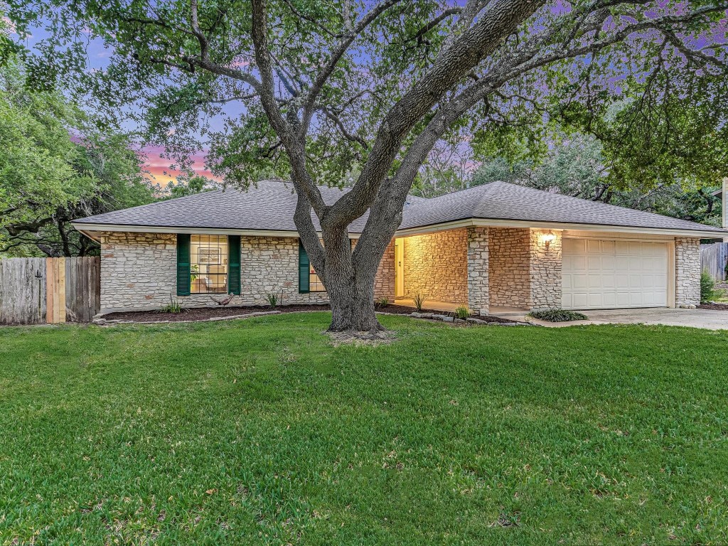 Turtle Point Dr, Austin, TX 78746