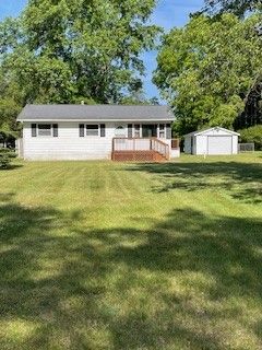 Falkenbury Rd, North Branch, MI 48461