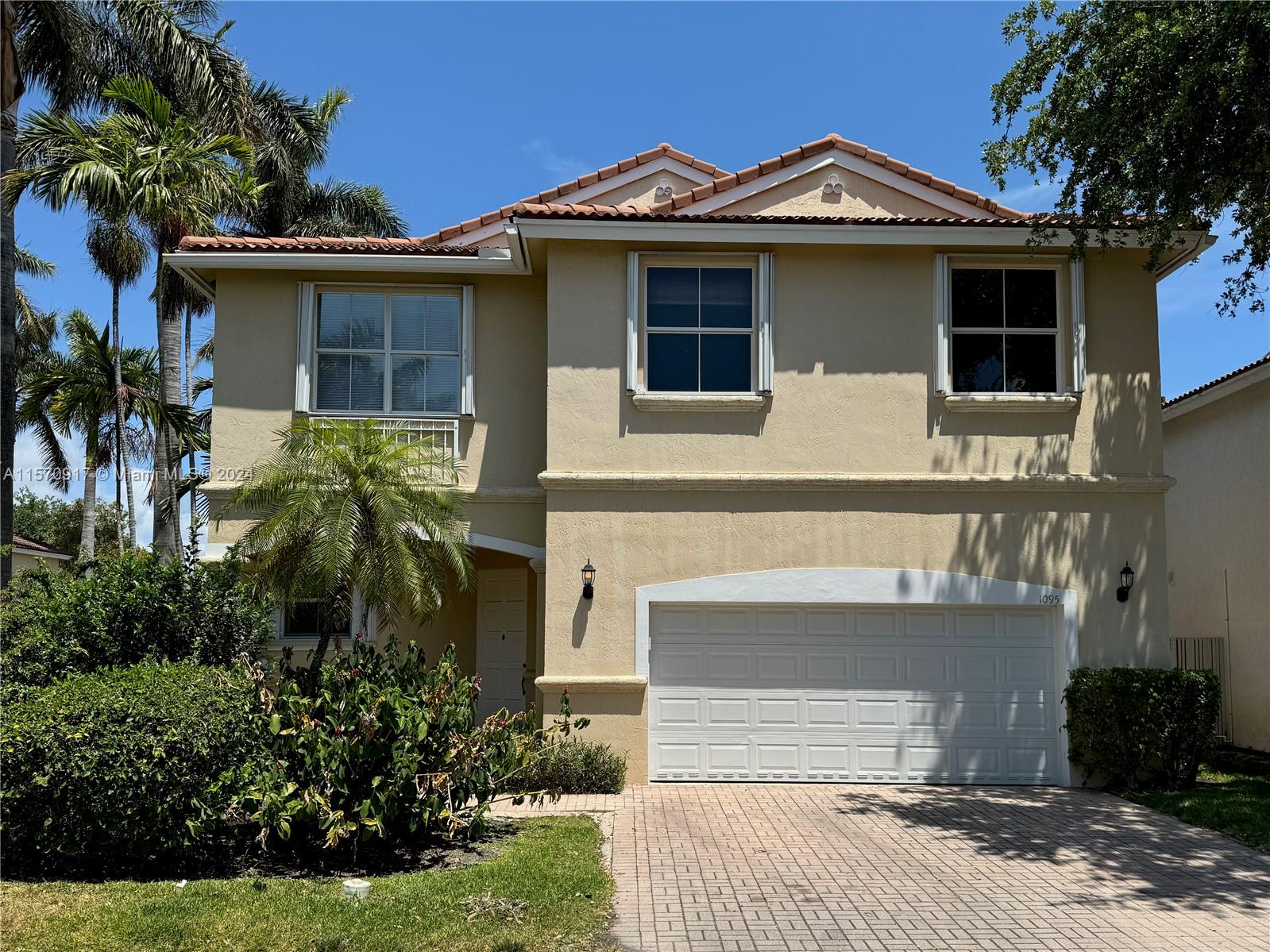 Scarlet Oak St, Hollywood, FL 33019