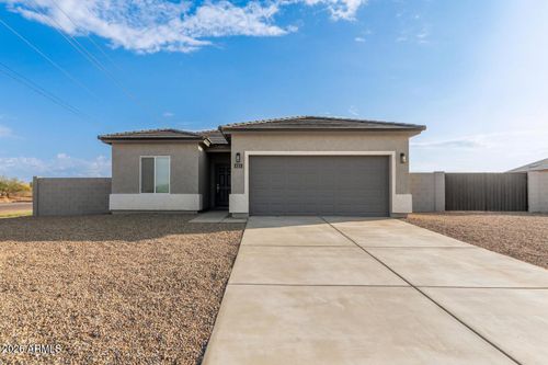9500 W Kramer Ln, Arizona City, AZ, 85123-6104 | Card Image