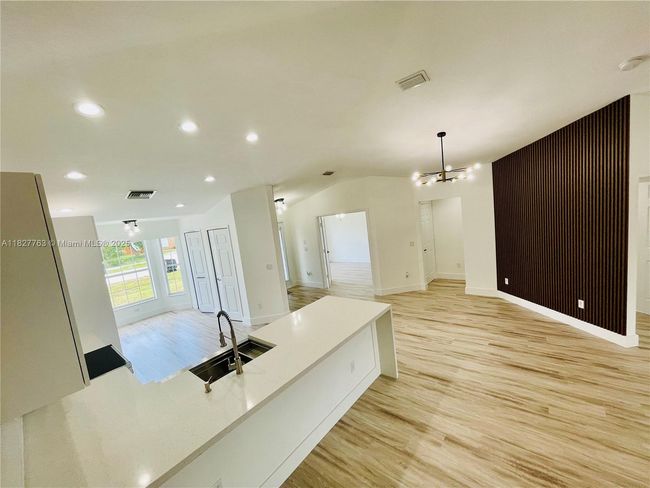 272 Sw Oakridge Dr, House other with 4 bedrooms, 2 bathrooms and null parking in Port St. Lucie FL | Image 10