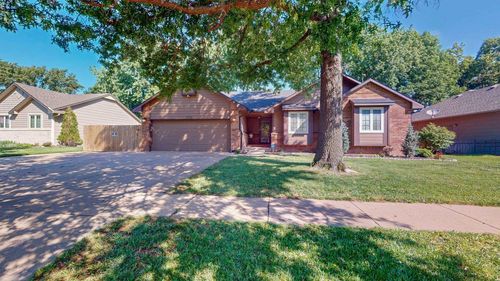 1715 N Pine Grove St, Wichita, KS, 67212 | Card Image
