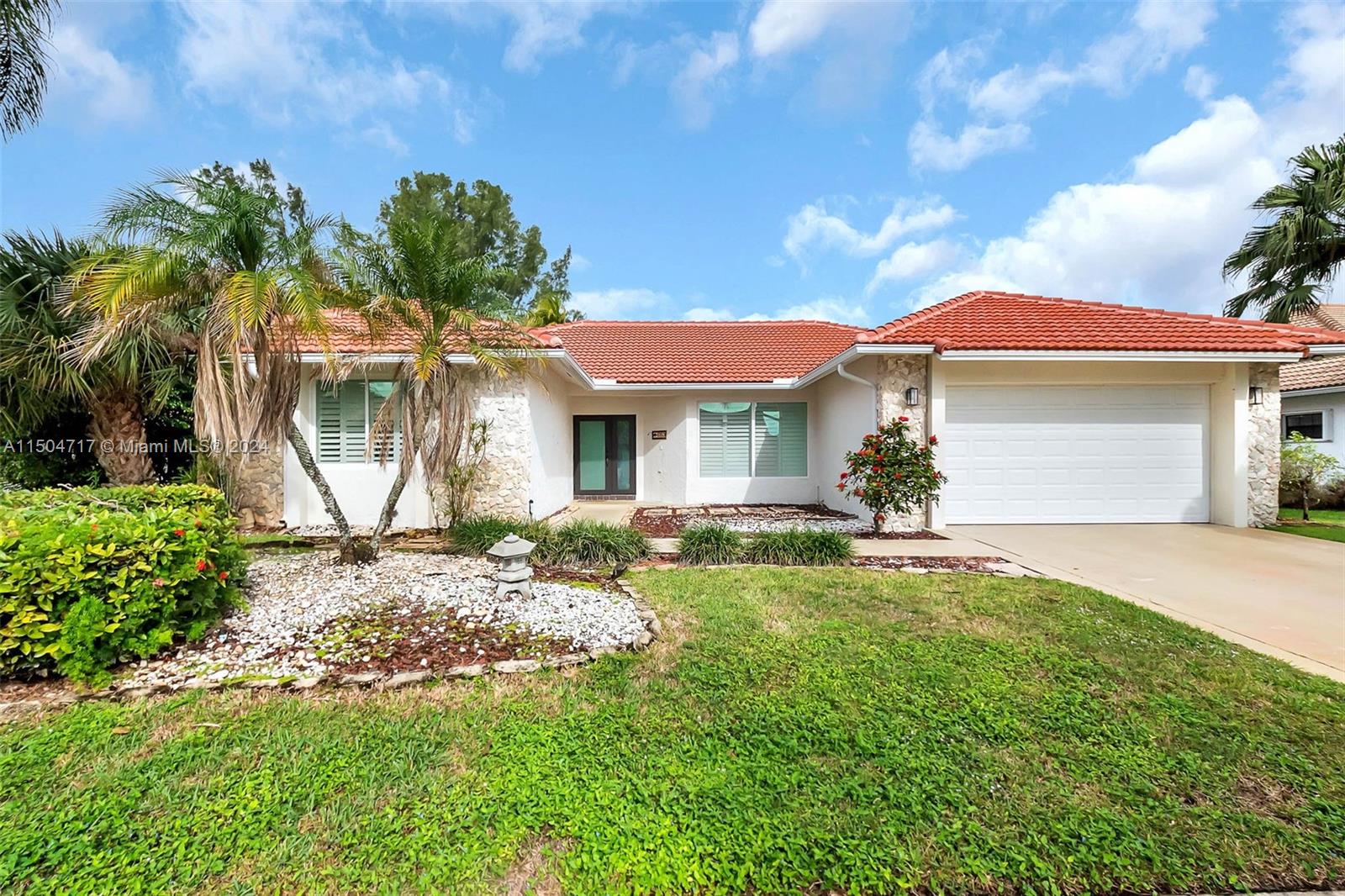 Canoe Brook Cir, Boca Raton, FL 33498